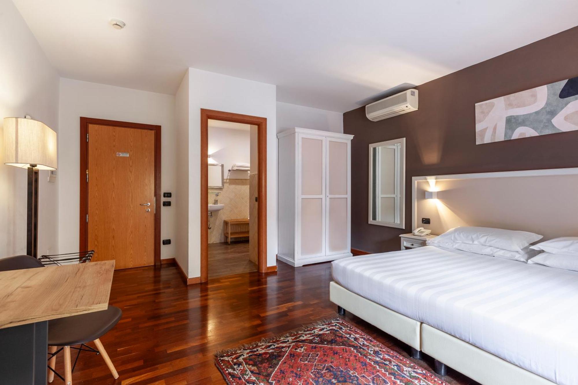 Inn Rome Rooms & Suites Kültér fotó