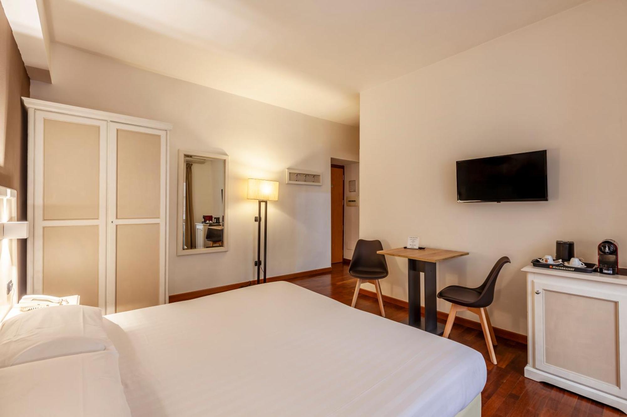Inn Rome Rooms & Suites Kültér fotó