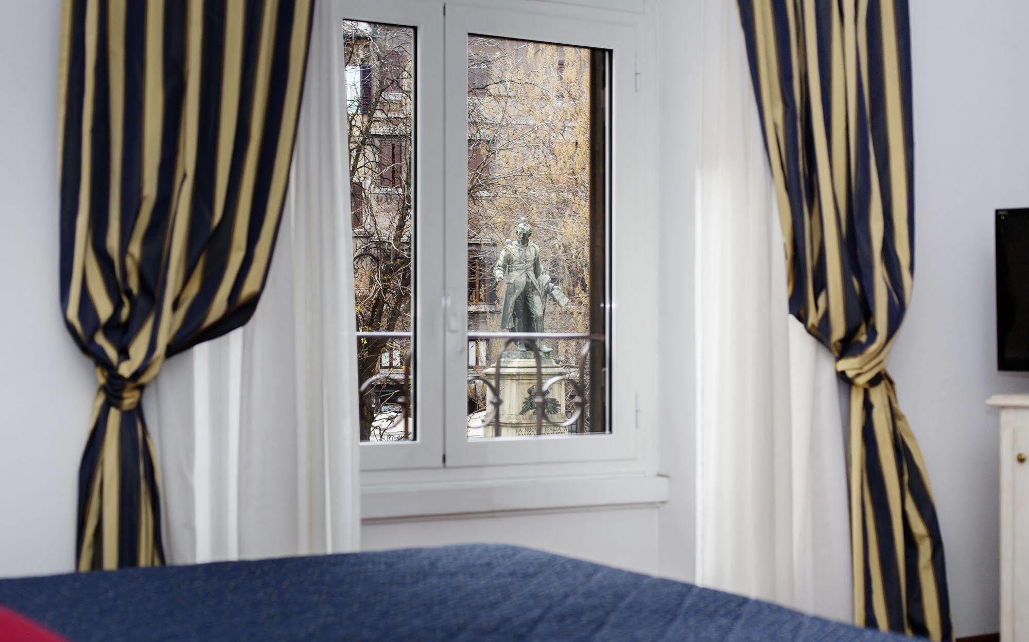 Inn Rome Rooms & Suites Kültér fotó